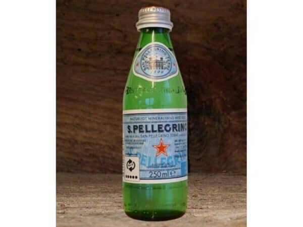 San Pellegrino 25 cl. skruelåg